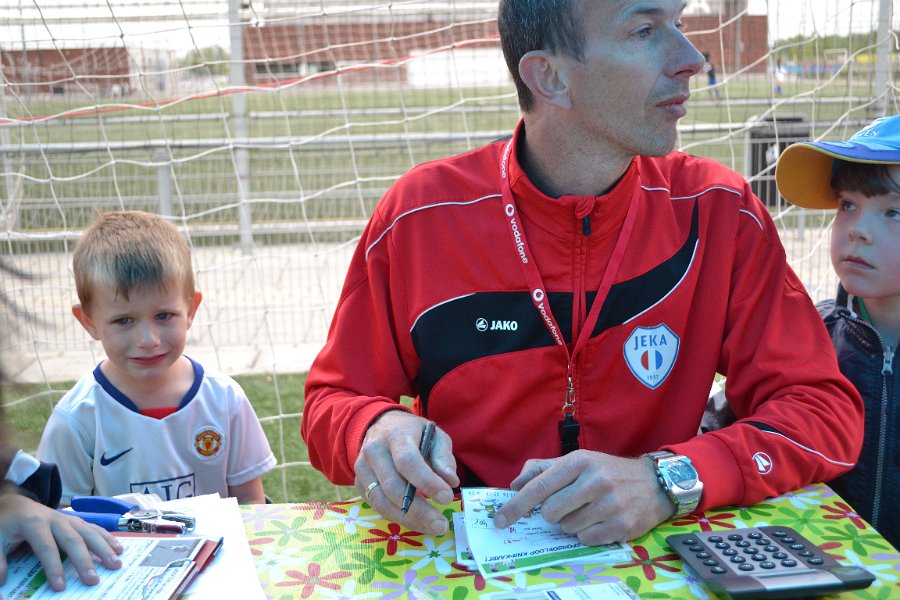 JEKA D10 Sponsorloop (100)